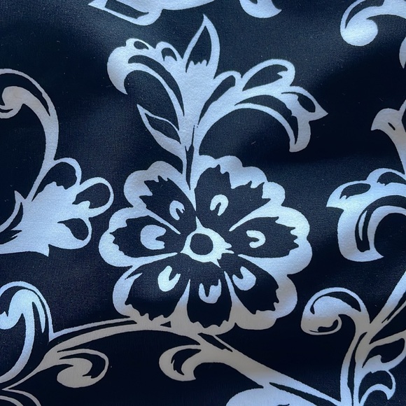 Lands' End One Piece Swimsuit - Picture 2 of 7